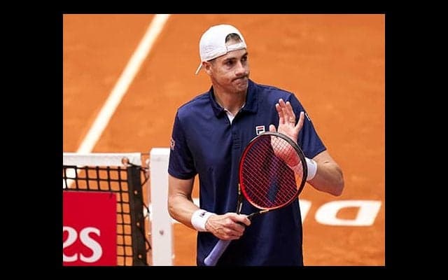 28本エースでイズナー初戦突破