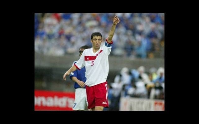 Ｗ杯で活躍のトルコの英雄がウーバー運転手？　エルドアン大統領から圧力