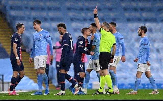 ヴェンゲル氏、ディ・マリアの退場劇に持論「フェルナンジーニョも退場になるべきだった」