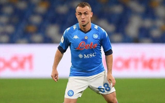 ナポリのスロバキア代表MFロボツカが扁桃腺摘出手術で今季終了