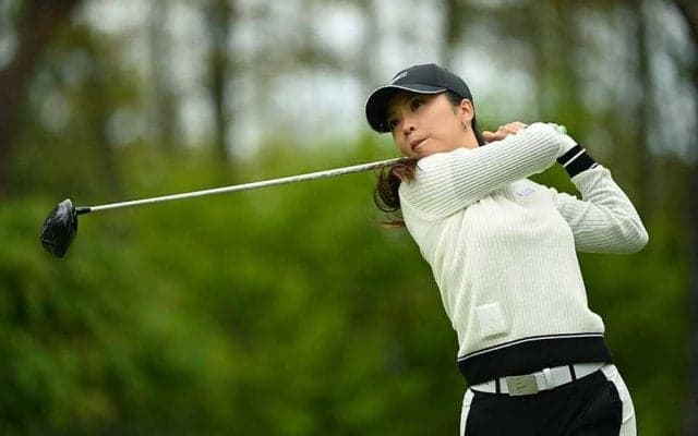 菊地絵理香が暫定首位　怒涛の3連続バーディーで68「上出来。ストレスなくできた」