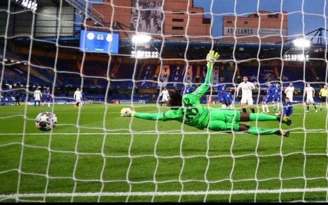 勝利の真の立役者はメンディだ！ファーディナンドやジョー・コールら有識者がマドリー戦のパフォーマンスを絶賛