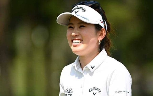 20歳西村優菜、チーピン2回も5位好発進　メジャー初Vへ「もう少し思い切って振る」