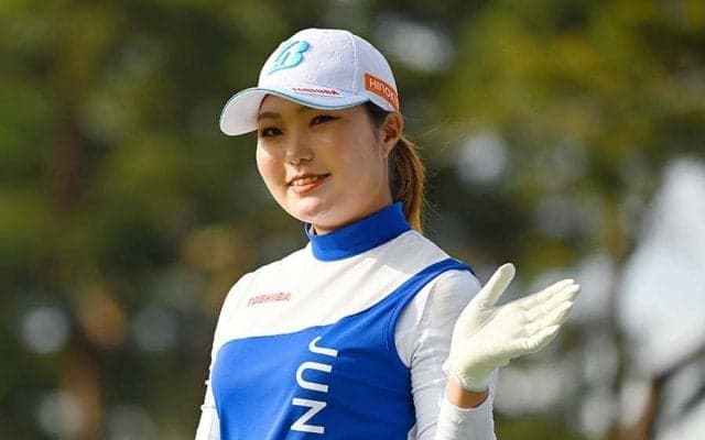 高橋彩華、大会コース記録「65」の大爆発！　初Vへ首位浮上「少しずつ成長してる」
