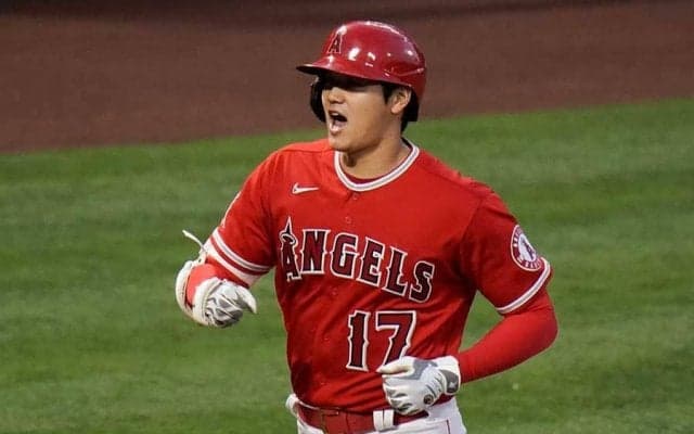 【MLB】大谷翔平、第4打席で一塁ベース直撃の二塁内野安打！　孤軍奮闘の今季9度目マルチ