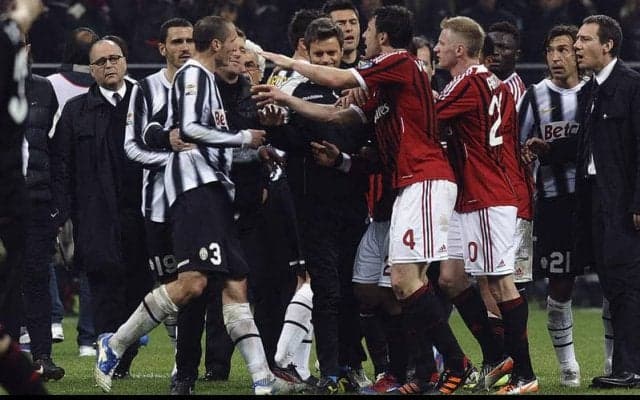 ユベントスとの大一番を前に、過去の誤審悔やむミランOB「あの瞬間に未来は変わった」
