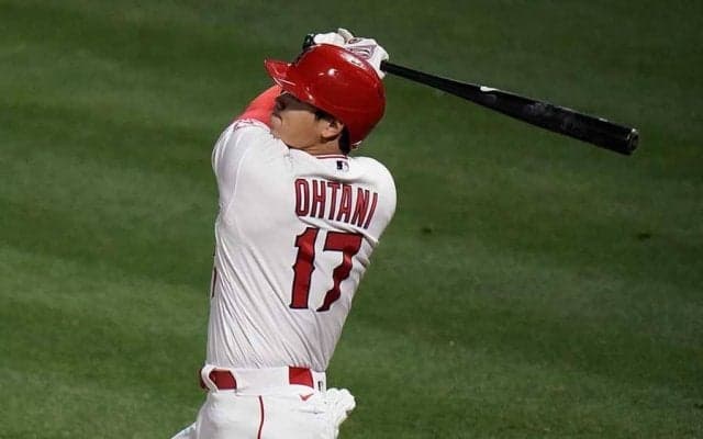 【MLB】大谷翔平は「史上最高の選手になる」　右手1本の“フェン直二塁打”見てファン断言