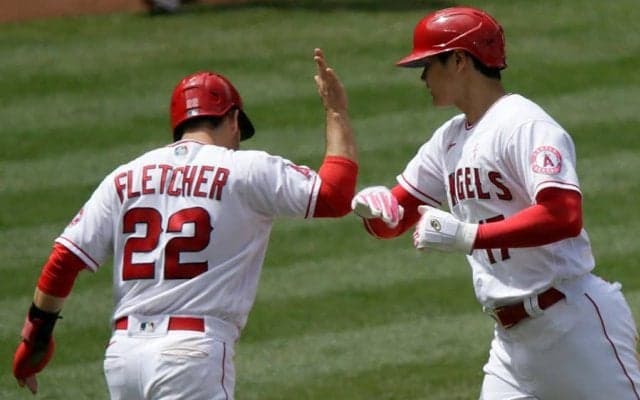 【MLB】大谷翔平、母の日ピンクバットで“快足”内野安打　3の1で打率.276、エ軍1点差勝利