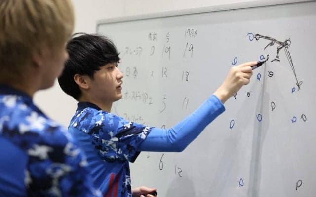 世界大会出場を勝ち取った「もう一つの日本代表」　eスポーツの現在地(3)　中田英寿を彷彿とさせる心の叫び