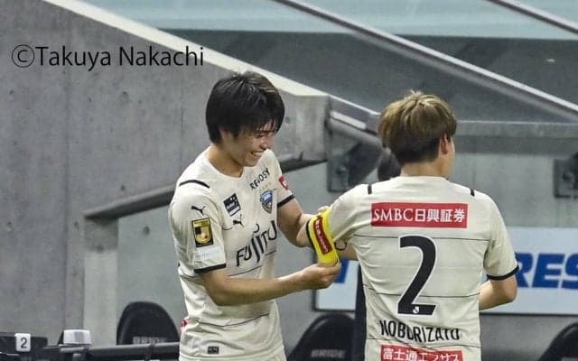 田中碧に懇願!?　副キャプテン・登里享平「キャプテンマークを巻いたドヤ顔瞬間」