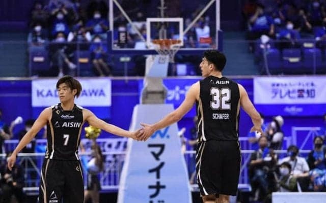 直接対決！B1リーグ・チャンピオンシップのホーム開催を懸け、三河と大阪が熱戦