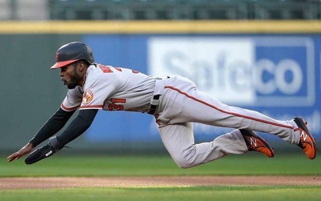 【MLB】ポップフライのはずが「馬鹿げた快足！」　神走塁が生んだ「史上最高の三塁打」