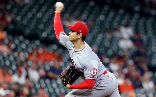 【MLB】大谷翔平、最初の三振は“謎の速球”　外角へ逃げる158kmに米記者困惑「そしてこれ…」