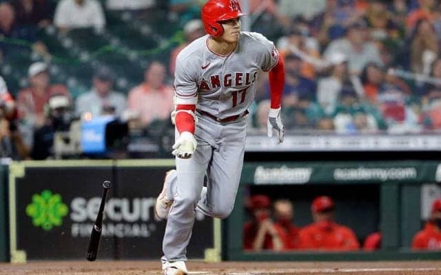 【MLB】大谷翔平、リアル二刀流で2試合ぶり安打の痛烈右前打！　投球では6回まで9K1失点の力投