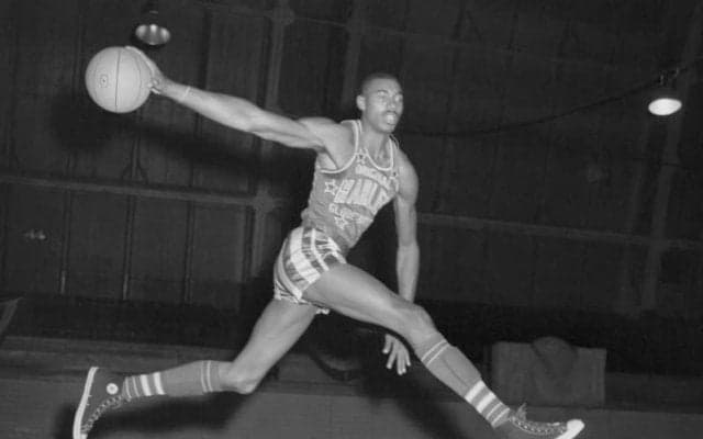 ウィルト・チェンバレンのルーキージャージに史上最高額の約1億3800万円の値がつく