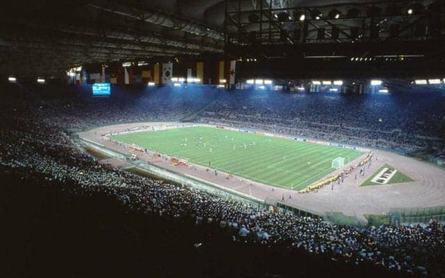 大住良之の「この世界のコーナーエリアから」連載第58回「サッカースタジアムの力」(2) 陸上競技型スタジアムの致命的欠点