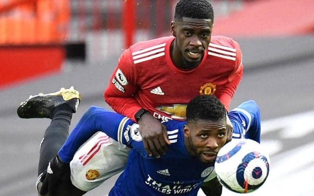 「アップルウォッチみたい」ユナイテッドDFが試合中もスマートストラップを装着「外し忘れたのか」