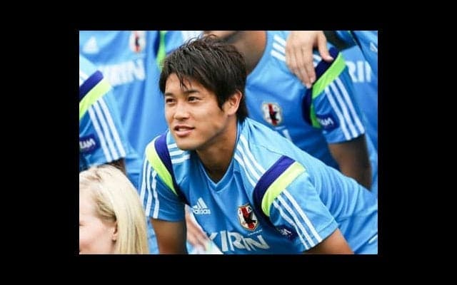 内田篤人も酒井宏樹も。コンバートで才能が開花した日本代表８人