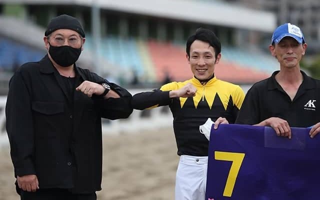 【浦和・しらさぎ賞】1番人気で勝利したダノンレジーナ　本橋孝太騎手「ゴールでは負けたかなと思った」