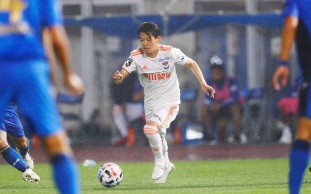 【Jを超えていく男・本間至恩(1)】首位快走・新潟を牽引！「キュキュッ」ドリブルに背後へのラン…脅威の進化【戸塚啓のJ2のミカタ特別編】