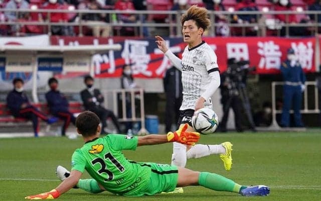 【月間表彰】「全部揃った」古橋亨梧の技あり“チップキック弾”　闘莉王が見た26歳の“成長物語”