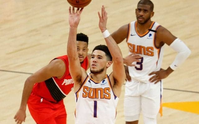 ブッカーが残り２秒でフリースロー獲得…サンズがブレイザーズとの激戦を制す