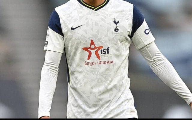 スパーズのキットマンが亡き父偲んでチャリティーオークション開催!　イングランド全クラブがユニフォーム提供