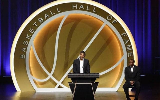 殿堂入りしたダンカンがパーカーとジノビリを称賛「全ての経験に感謝しています」