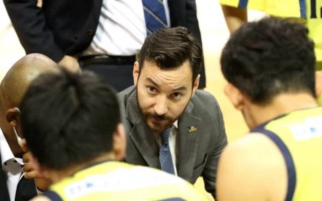 信州ブレイブウォリアーズが勝久マイケルHCとの複数年契約合意を発表