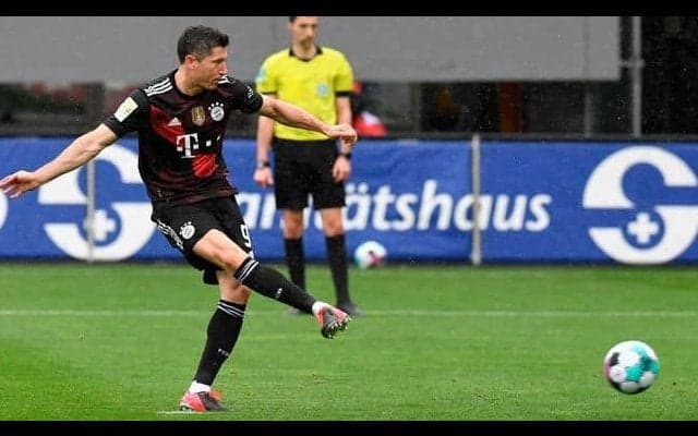 エムバペ流出に備えるPSGがレヴァンドフスキに関心