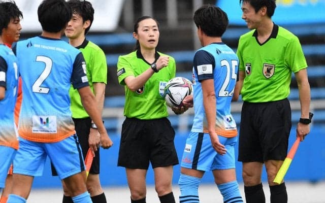 一番難しかったのは「コイントス」、Jリーグ初の女性審判員・山下良美主審が努力の先に掴んだチャンス「通常になることが役割」