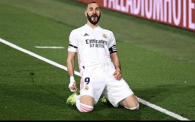 ベンゼマが約6年ぶりの電撃復帰!　フランス代表が発表《ユーロ2020》