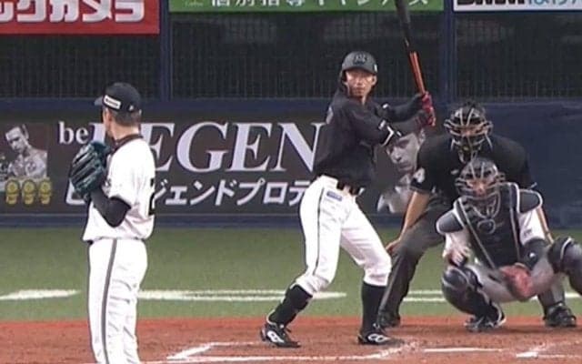 「見てて鳥肌」「2人だけの世界」　オリ能見、ロッテ鳥谷の“元虎対決”にファン感激