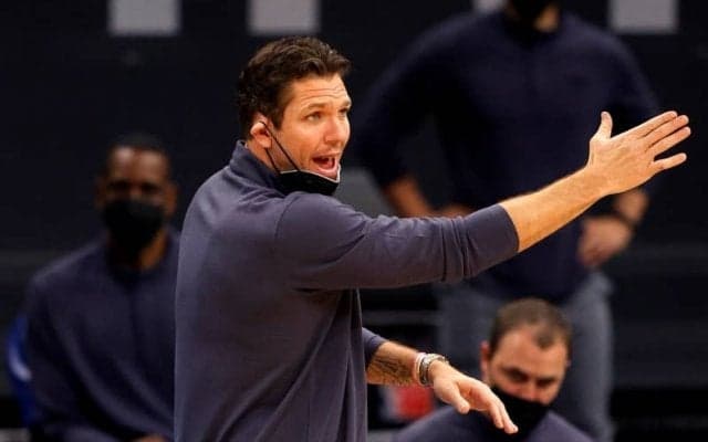 サクラメント・キングスのルーク・ウォルトンHCが続投へ