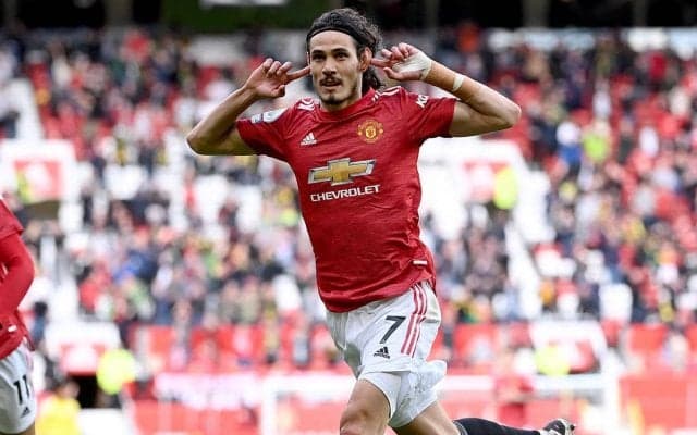 40mの距離から…「年間ベストゴール級」カバーニの芸術的ロングシュートに称賛「歓声もいい」