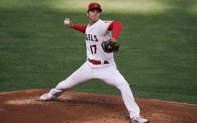 【MLB】大谷翔平、勝ち越し機で177キロ中直も本拠地どよめき　投球では3回まで4K1失点