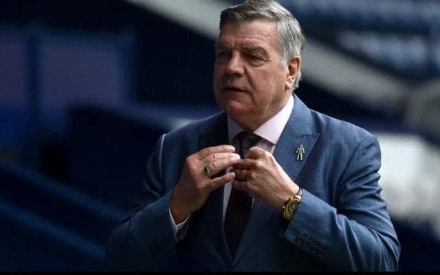 降格のWBA、アラダイス監督の辞任を発表