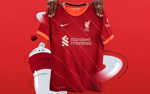 リバプールが来季のホームユニフォームを発表！赤地に“赤”の斜めストライプ