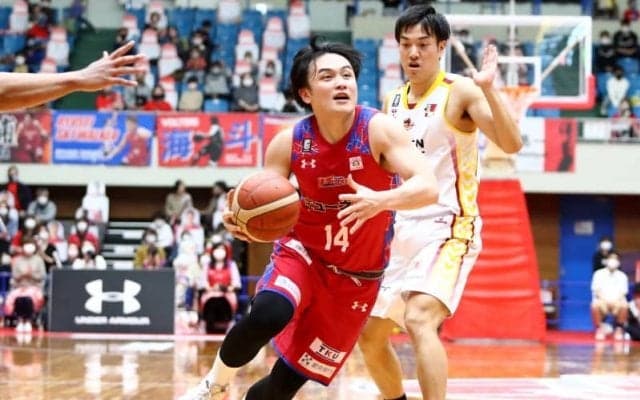 熊本が本村亮輔、藤澤尚之、ウィタカケンタとの契約合意を発表