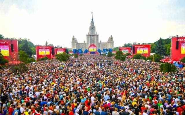 世界で戦う日本人カメラマンが、FIFAに「公認」を認めさせた“意外な写真”とは？