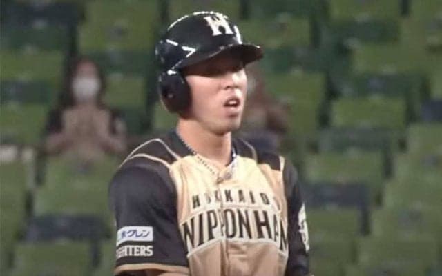 「守備側は全く無駄がない」のに…　日ハム五十幡の“爆速突破”盗塁にファン驚愕