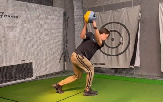 ゴルフスイングの勘違い ～ 地面反力　第３弾 ～