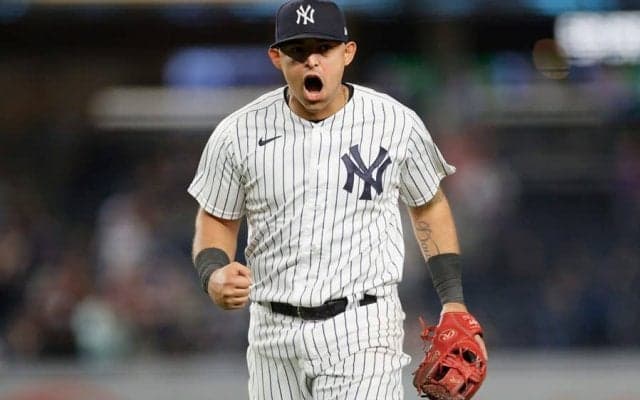 【MLB】大ピンチが一転…　劇的トリプルプレーにファン喝采「今何が起きた」