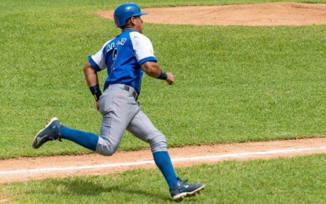 「際どいな」「心が張り裂ける」　判定覆りサヨナラ勝ち取り消し、優勝逃した“悲劇”