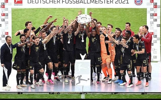 レヴァンドフスキがブンデス新記録の41ゴール達成!　9連覇王者バイエルンが5発大勝で有終の美《ブンデスリーガ》