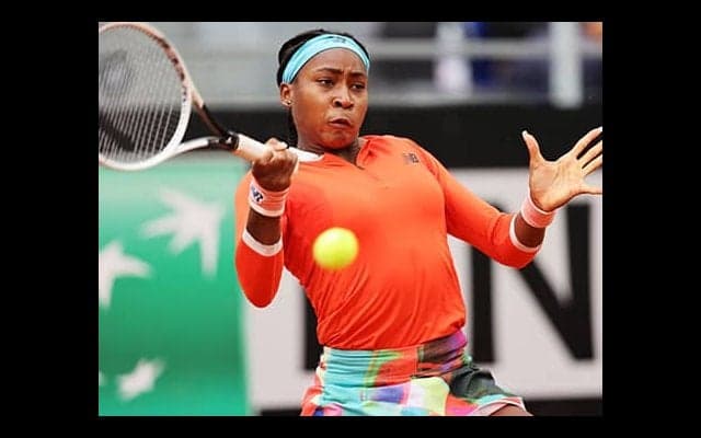 17歳ガウフ 同日に単複を制覇