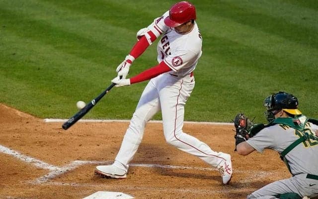 【MLB】大谷翔平、バット折りながら“快足”右前二塁打　第3打席で3試合10打席ぶり安打