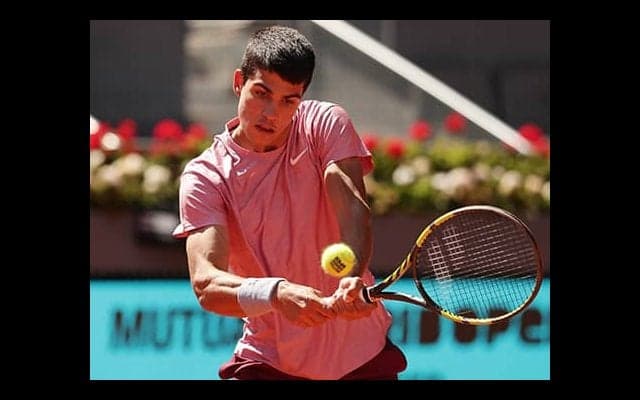  18歳アルカラス CHで優勝 