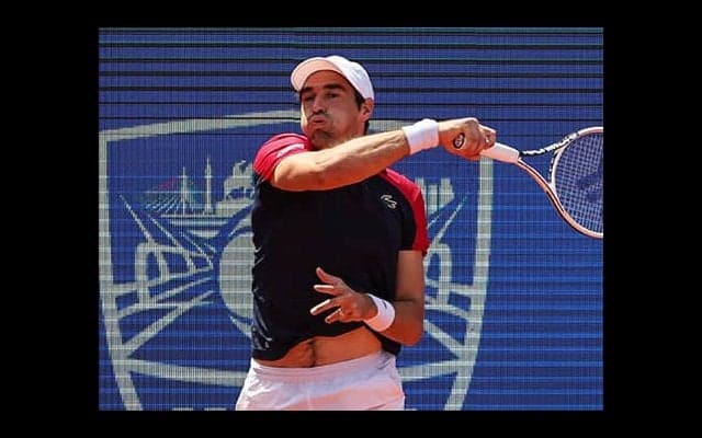 シャルディ 快勝で初戦突破