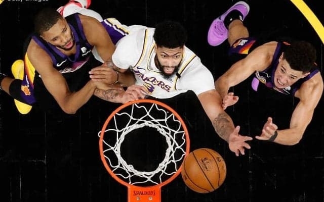 サンズとの初戦で不発に終わったデイビス「俺があんなプレーじゃチームは勝てない」